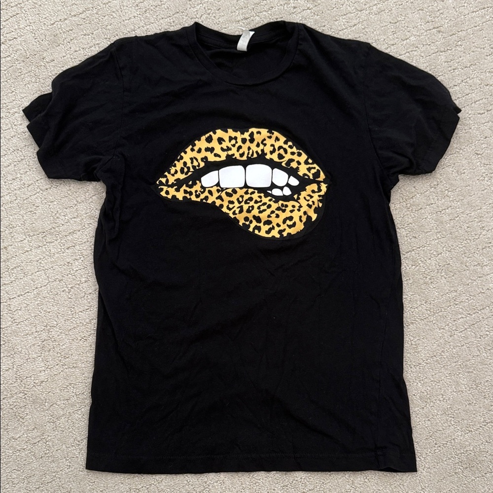 Black T-Shirt with Leopard Print Lips